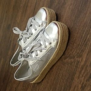 Steve Madden Silver Mars Platform Espadrille Sneaker Size 8.5B